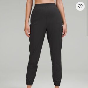 Lululemon NWT Adapted State High Rise Jogger in a dark gray color!